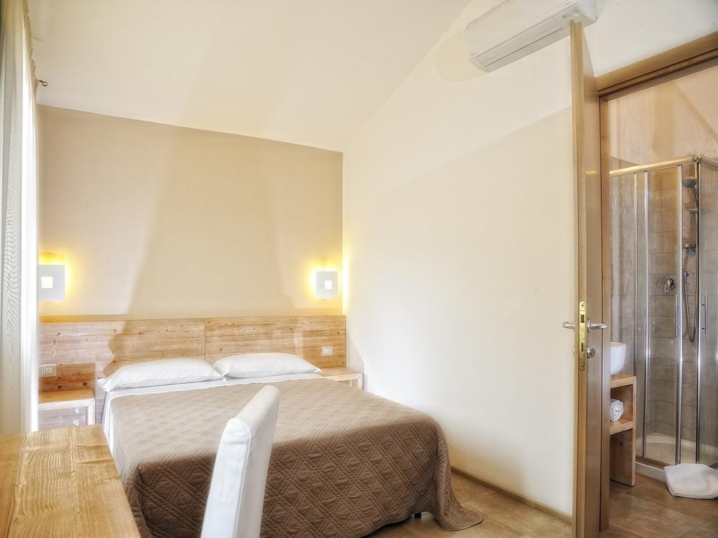 B&B Le Cale Santa Maria Navarrese Eksteriør billede