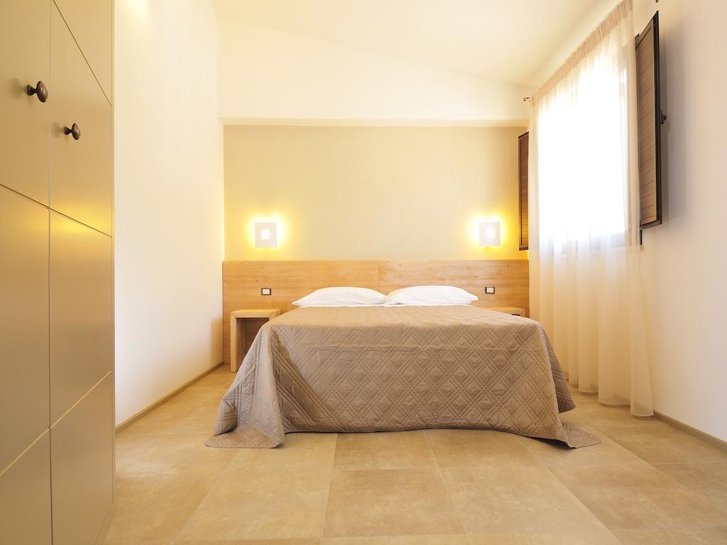 B&B Le Cale Santa Maria Navarrese Værelse billede